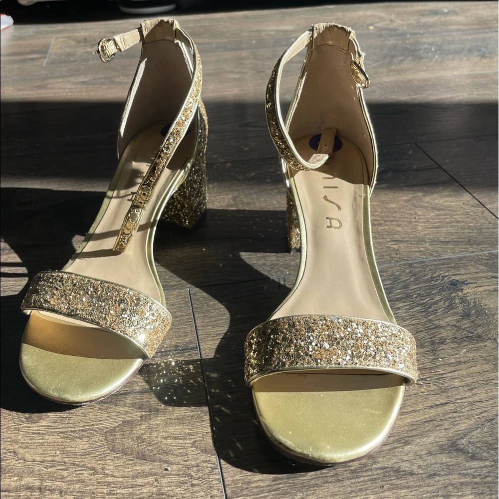 Unisa gold glitter chunky heels size 8 1/2